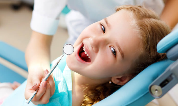 Лечение зубов ребенку