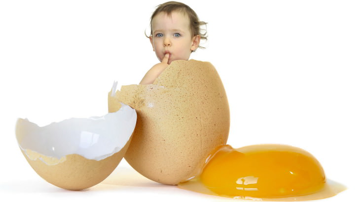 Аллергическая реакция на яйца у малышей проявляется довольно часто 